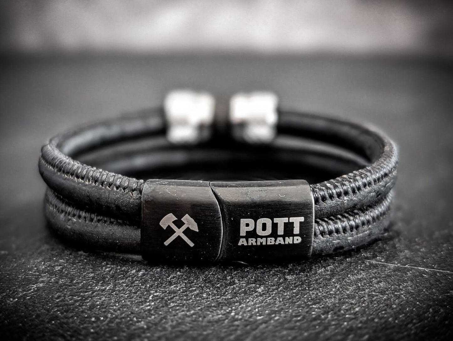 PottArmband Neue Hoffnung – Korkarmband mit schwarzem Edelstahl-Magnetverschluss und Schiebern Art.Nr. 1405