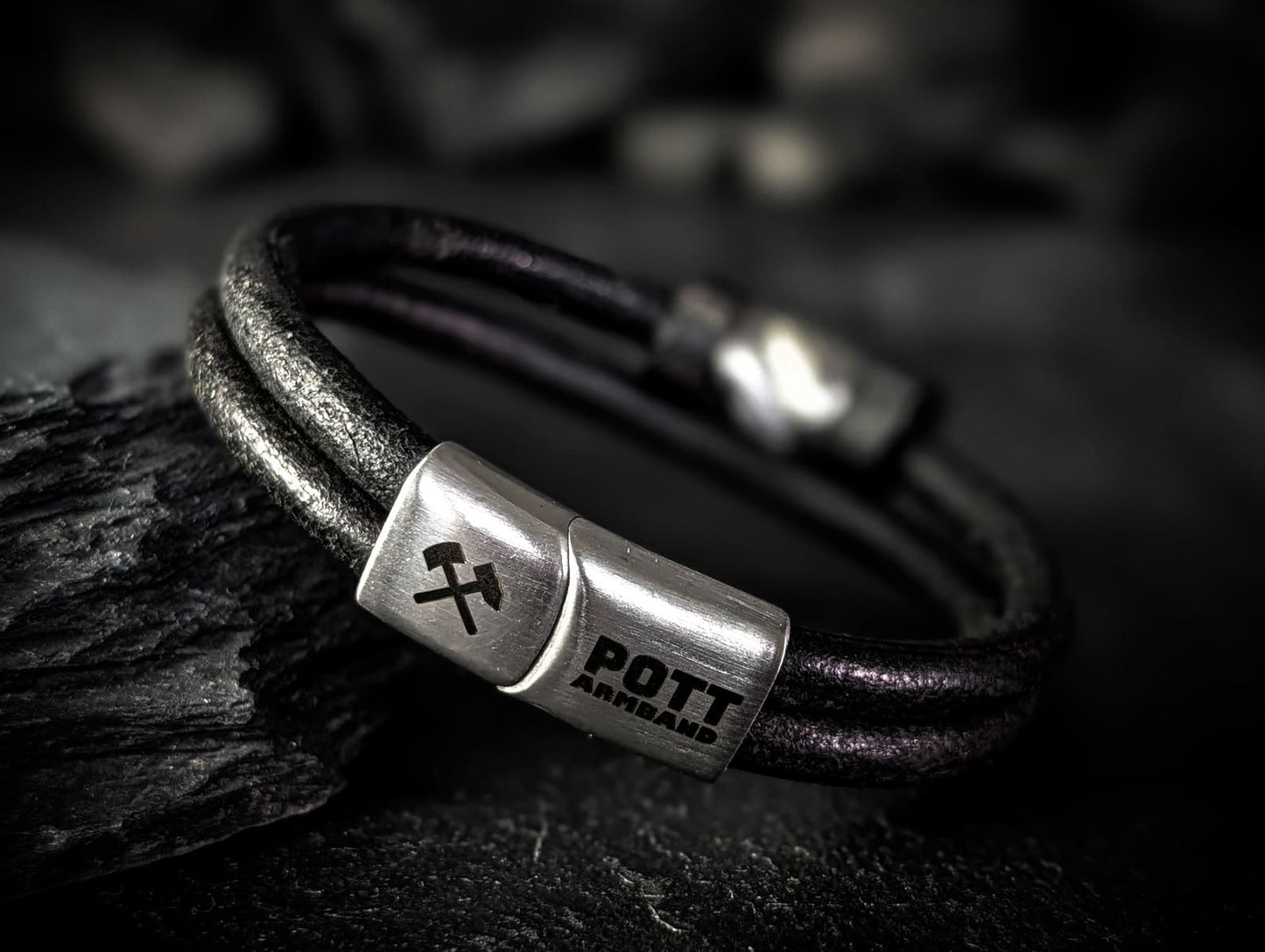 PottArmband Neue Hoffnung – Lederarmband mit silberfarbenem Edelstahl-Magnetverschluss und Schiebern Art.Nr. 1410