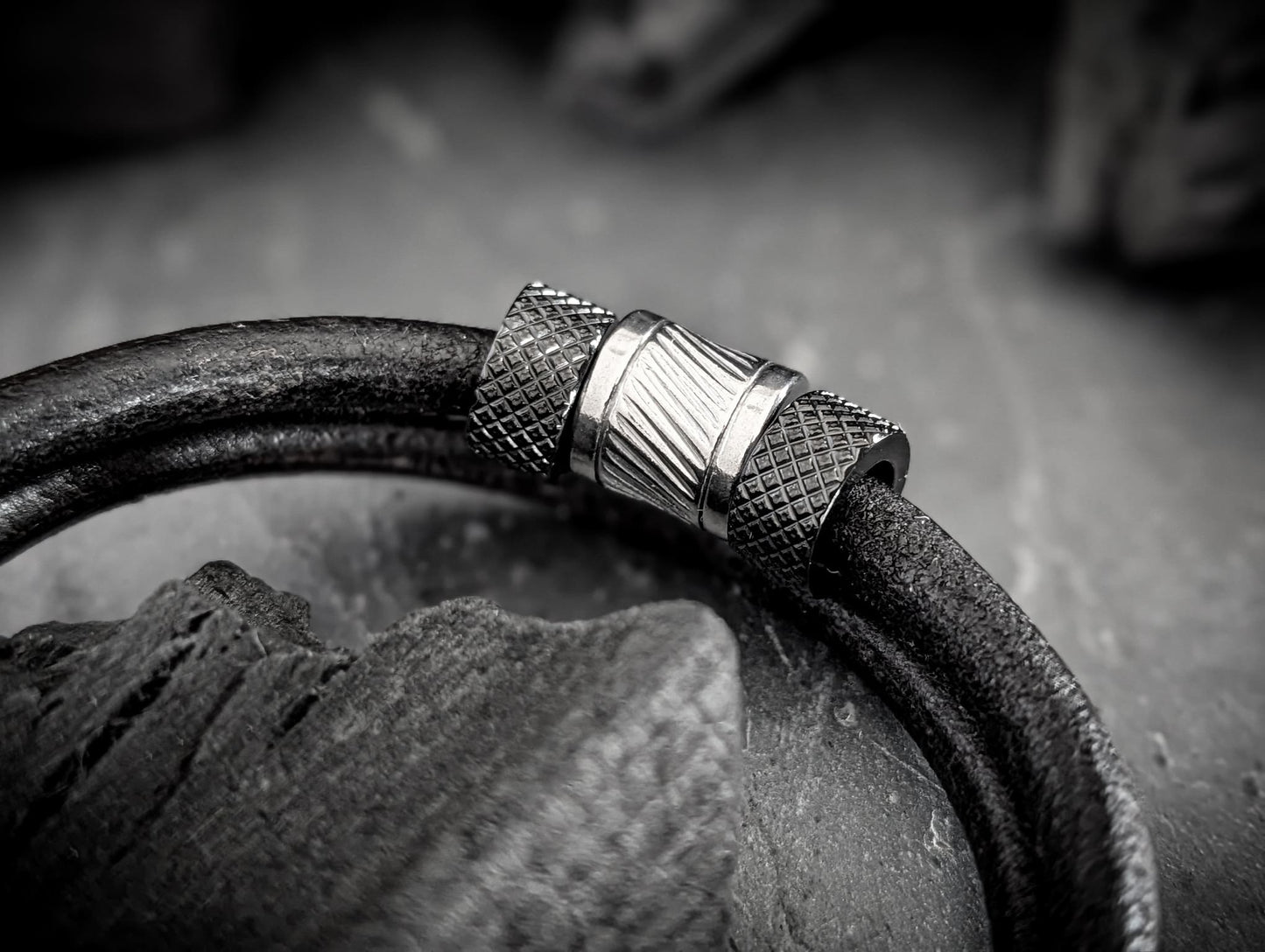 PottArmband Neue Hoffnung – Lederarmband mit silberfarbenem Edelstahl-Magnetverschluss und Schiebern Art.Nr. 1410