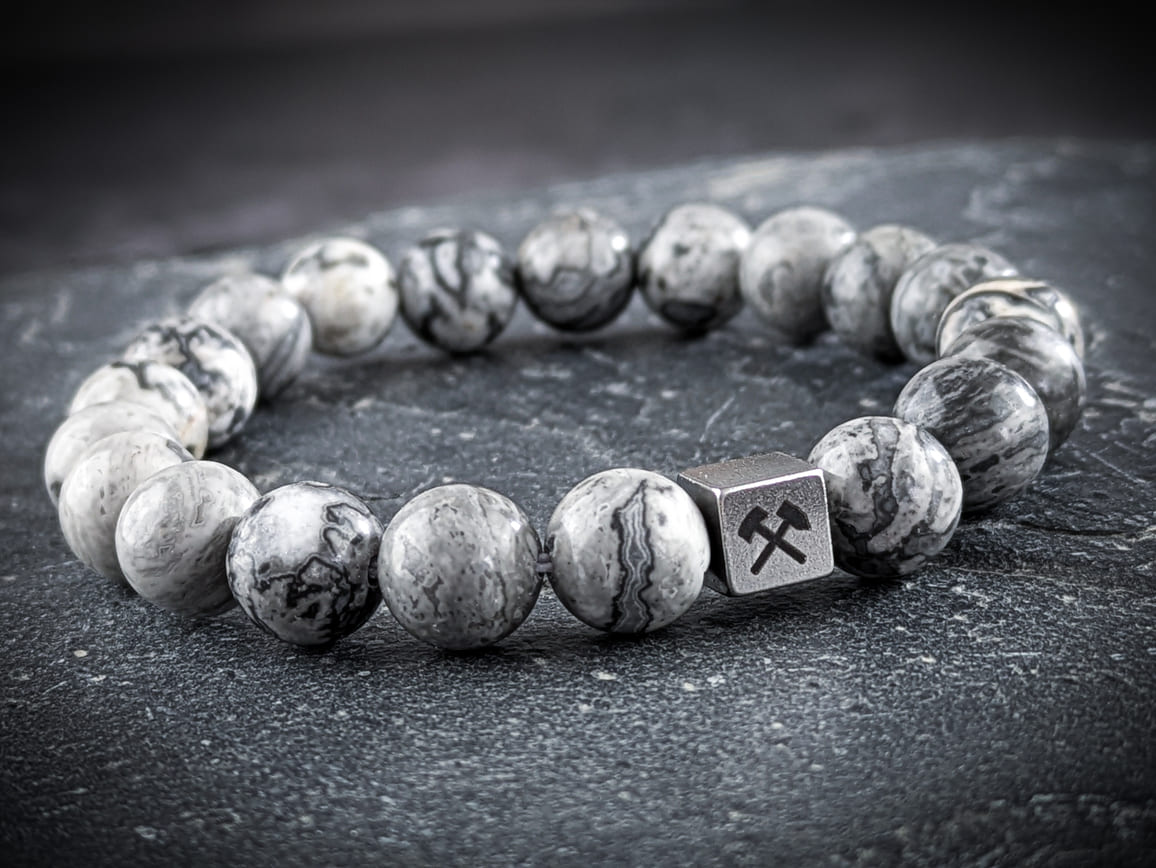 Ruhrgebiet Armband mit grauen Seiden Jaspis Perlen & Edelstahlwürfel Art. Nr. 1151